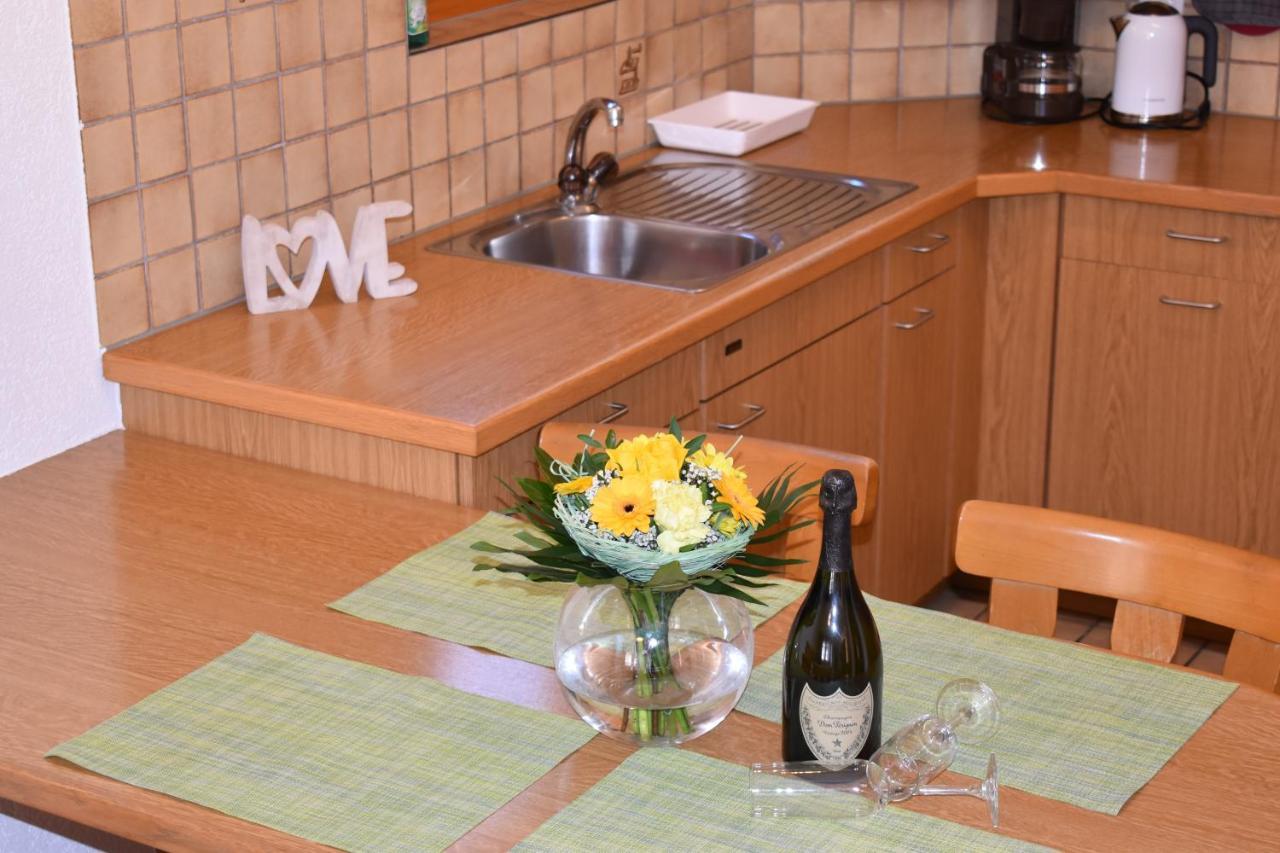 Appartementhaus Crystal Tasch Luaran gambar